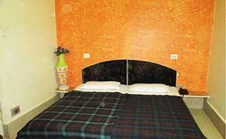Aai Home Services Homestay, Shiroda 2